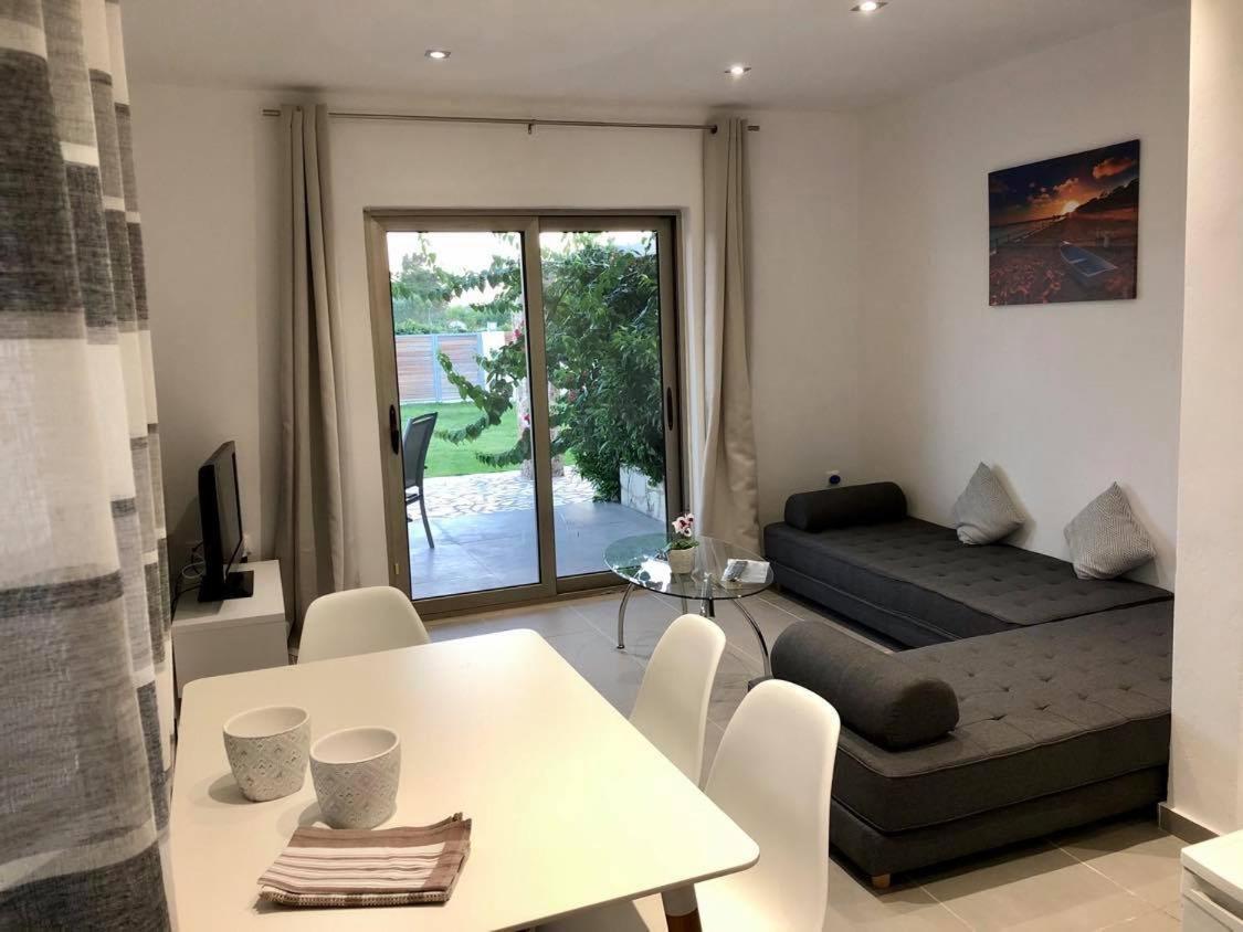 Issos Beach Villa Λίνια Εξωτερικό φωτογραφία